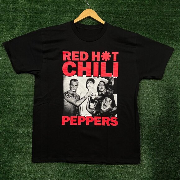 Red Hot Chili Peppers Backstage Pranks Rock Band T-Shirt Size Extra Large - Picture 1 of 4